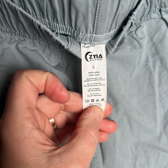 Women’s Zyia Active Cotton Shorts Light Blue Size Large - Picture 3 of 5
